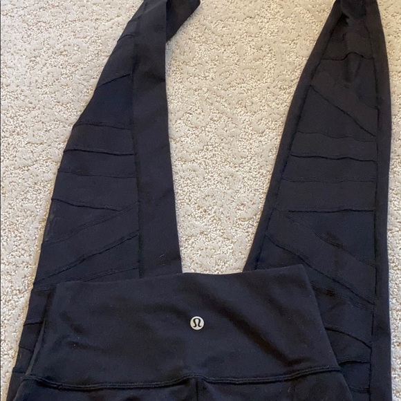 Lululemon mesh leggings - Picture 3 of 3